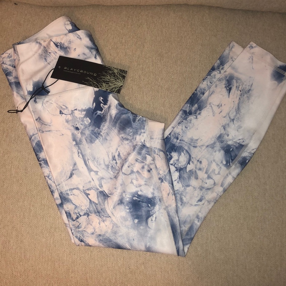 NWT PLAYGROUND LEGGINGS / YOGA PANTS